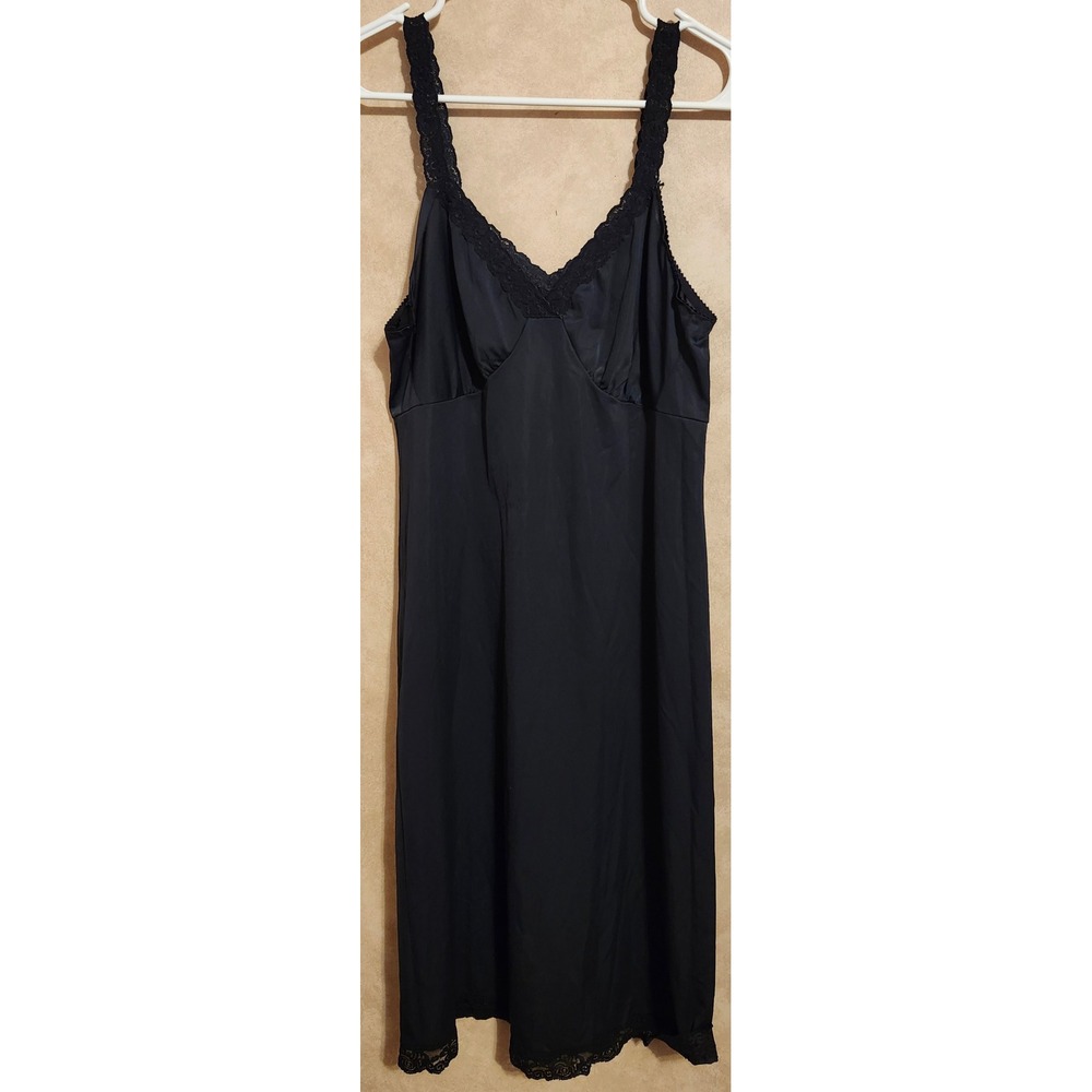 Vintage Cabernet Black Nylon Full Slip Lace Trim Made in USA Size 36 24 Inch